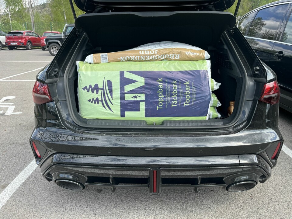 RS FOR DEKKEBARK: Selv om RS3 nå kommer med et racingmodus der drivverket er konfigurert for banekjøring med semi-slicks, så er de praktiske og dagligdagse behovene ivaretatt.