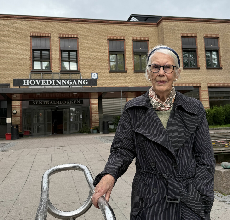 EN MYNDIG SJEF: Hun var første sykepleier og kvinne uten medisinsk embetseksamen som ble klinikkleder for landets fremste kirurger. Mimi styrte avdelingen med fast hånd.