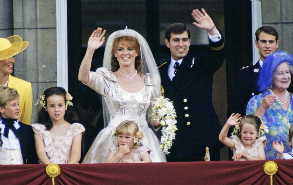 BRYLLUPET: Hertuginne Sarah og prins Andrew giftet seg i Westminster Abbey i London 23. juli 1986. De ble skilt ti år senere. De har døtrene prinsesse Eugenie og prinsesse Beatrice sammen.