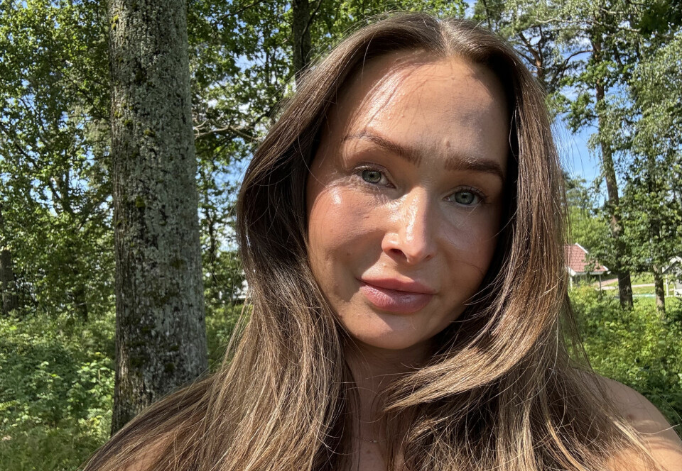 STEMMEN BLE BORTE: Johanna opplevde å miste stemmen i tenårene. – Jeg forsøkte å slå meg til ro med at det nok ville gå seg til sakte, men sikkert, sier 33-åringen.