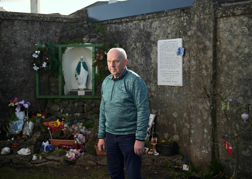 NEKTET KONTAKT: PJ Haverty ble etterlatt hos nonnene i St Mary's Mother and Baby home. Moren ble nektet kontakt med sønnen hun hadde fått «i synd».