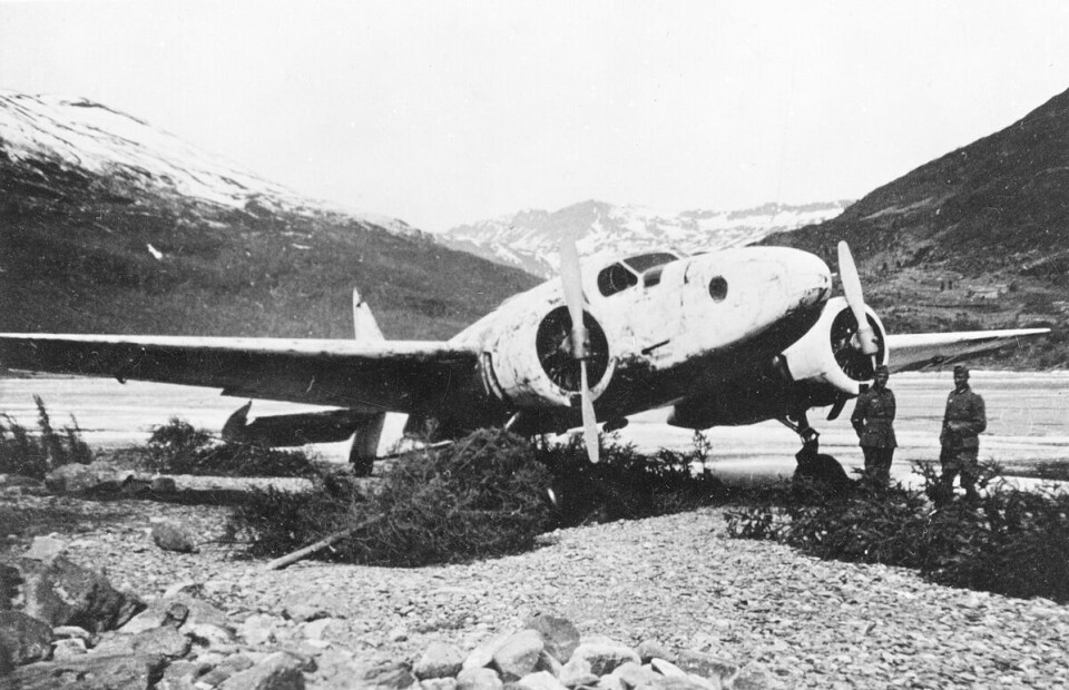 UBLID SKJEBNE: Museets Caproni landet på Vangsmjøsa den 17. april 1940 og ble forlatt av mannskapet. Siden satte lokale nordmenn seil på nesepartiet og seilte på den islagte innsjøen.