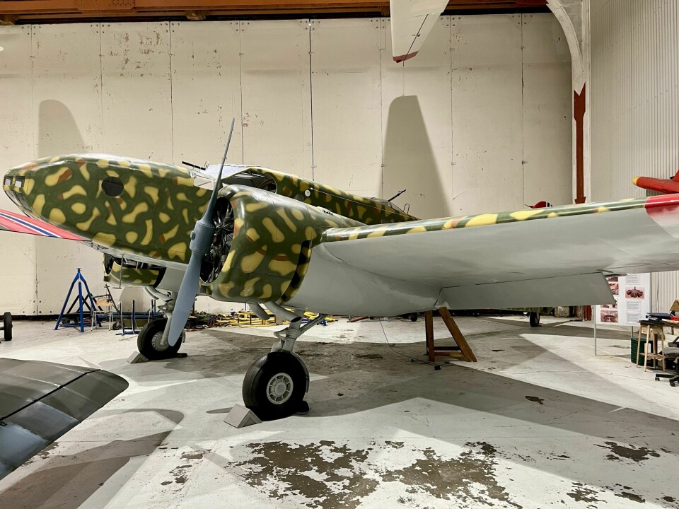 ENESTE I SITT SLAG: Dugnadsgjengen på Flyhistorisk Museum Sola har gjort en fantastisk jobb med det unike bombeflyet som ble bestilt av Norge i 1938.
