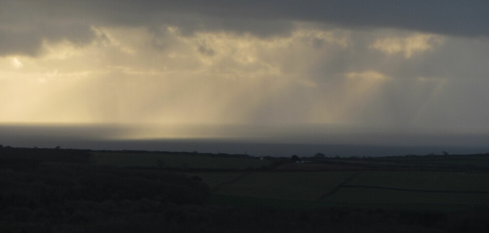 FRYKTET: Den norske meteorologen Sverre Petterssen luktet at det var storm og uvær i vente for den dagen de allierte styrkenes ledelse ville invadere Normandie. Til alt hell hørte ledelsen på nordmannen og ikke hans amerikanske kollega og rival.