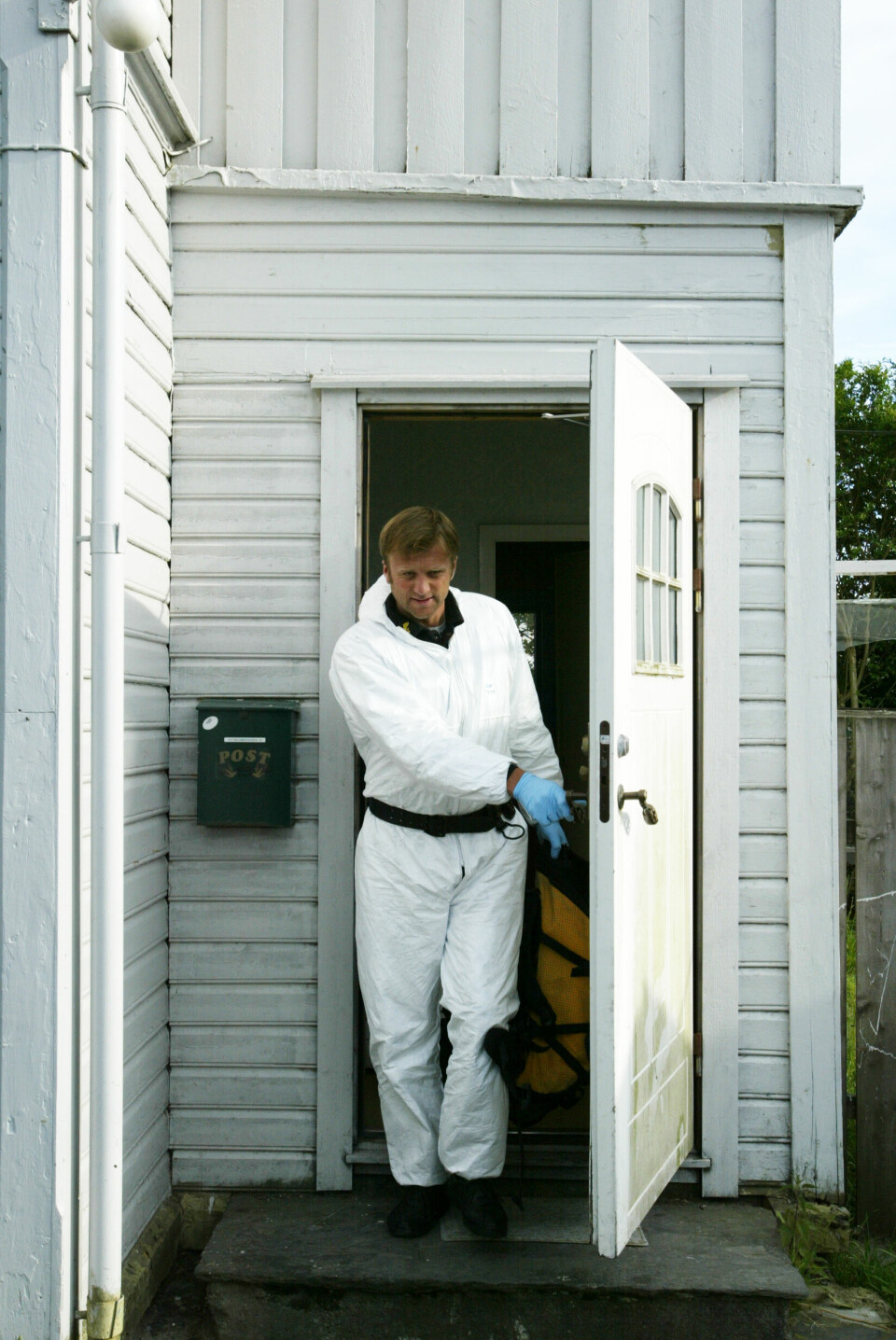 PÅ SPORET: De to libyske asylsøkerne bodde i et hus noen hundre meter fra barndomshjemmet til den drepte Annie Bergliot Olsvik. Politiet kom raskt på sporet av dem, men ikke raskt nok til å pågripe dem før de stakk av.