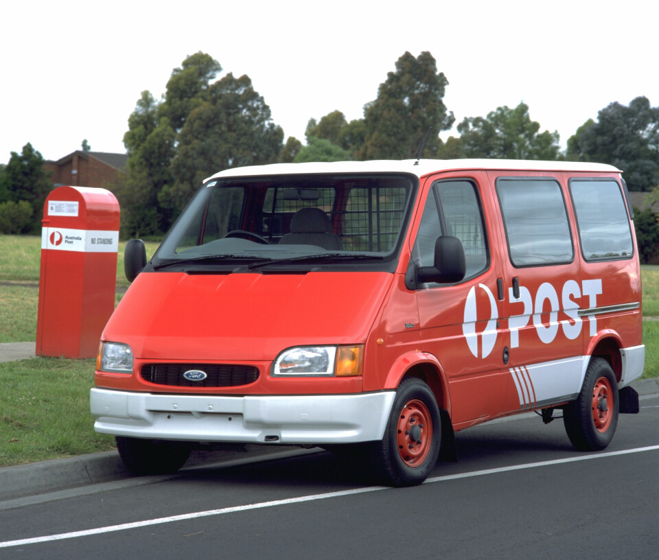 1986: Litt over 20 år etter at den første Ford Transit så dagens lys, kom en helt ny versjon med radikalt annerledes og mer aerodynamisk front.