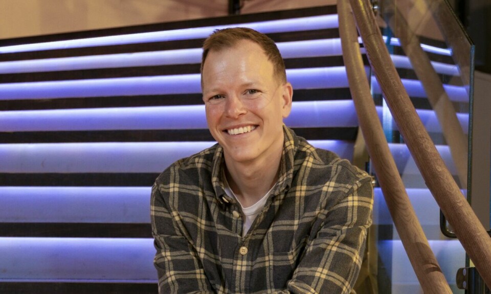ET MINNE FOR LIVET: Rasmus Wold får publikum til å le som komiker, i sterk kontrast til rollen som forræder. Her og Nå møtte TV-profilen under programlanseringen.