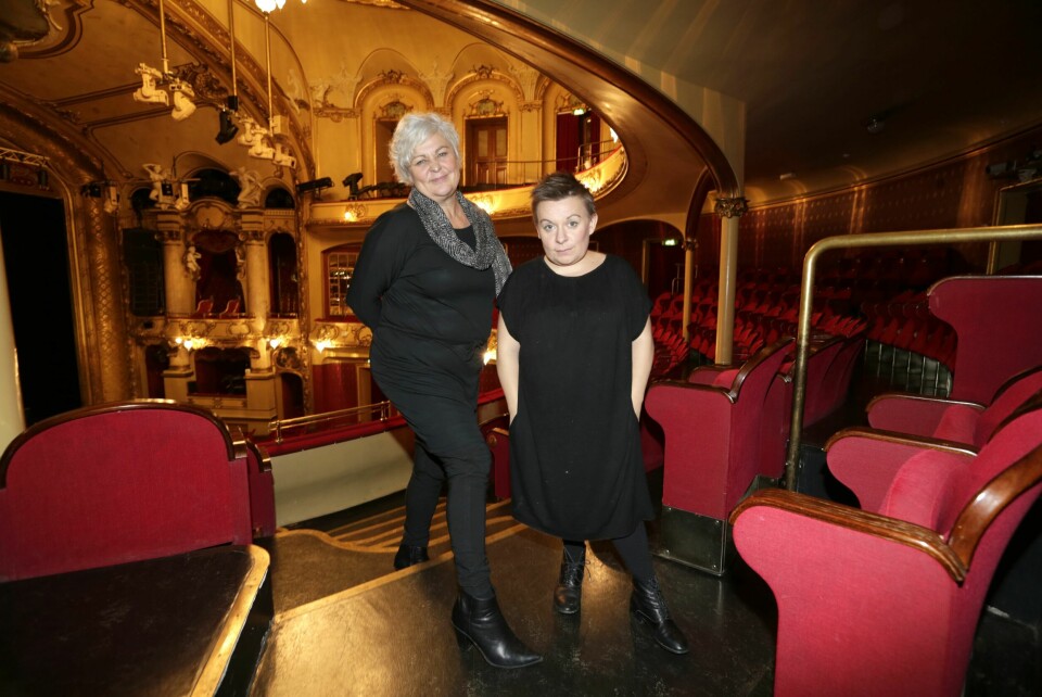 TEATERFAMILIE: Horn var lenge skeptisk til å jobbe sammen med sin mor, skuespiller, eks-teatersjef og -kulturminister, Ellen Horn. Men det viste seg å bli veldig bra for deres forhold, mener hun i dag.