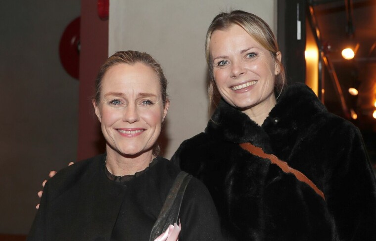 GODE VENNER: Solveig Kloppen var en viktig støttespiller for Ingrid da hun bestemte seg for å slutte i NRK. Her er de sammen på premierefesten for «Jon blir bonde».