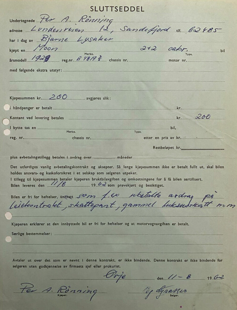 200 KRONER: Per Arne Rønning kjøpte bilen av gårdbruker Bjarne Lysaker i 1962.