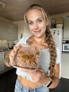 Legens ord gjorde Karoline stum