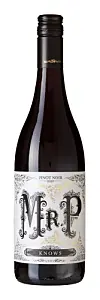 Flaske rødvin med etikett som viser Pinot Noir og Mr. P Knows på hvit bakgrunn.