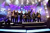 Åge og Sambandet på scenen med lysshow og publikumsvendt rockekonsert på Lerkendal.