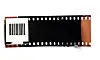Sort filmstripe med strekkode på hvit bakgrunn.